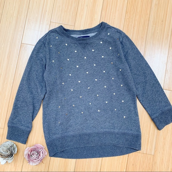 GAP Other - Girls GAP heart sweatshirt, S 6-7.